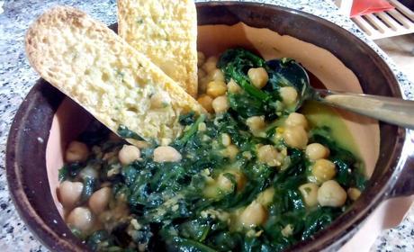 Potaje de garbanzos y espinacas - Zuppa di ceci e spinaci - Chickpea and spinach stew garbanzosespinacas