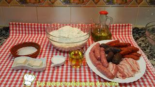 Torta de pan con embutido