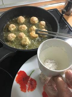 Albóndigas Thai De Pollo Con Leche De Coco