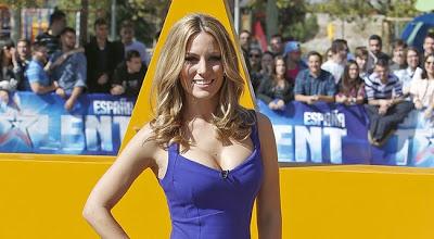 Edurne recibe el 'Dedal de Oro' por su imagen pública