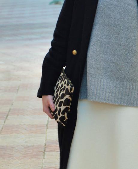 MIDI & WHITE SKIRT