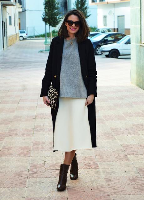 MIDI & WHITE SKIRT
