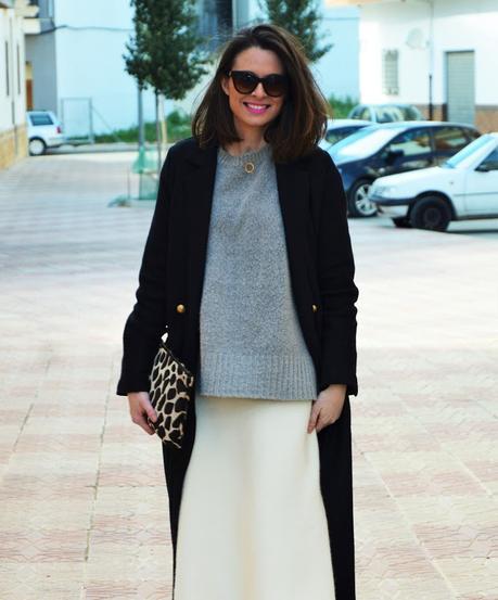 MIDI & WHITE SKIRT