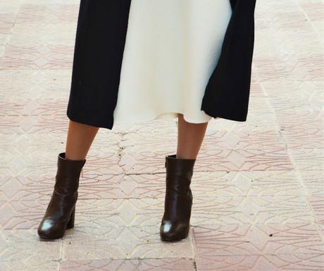 MIDI & WHITE SKIRT