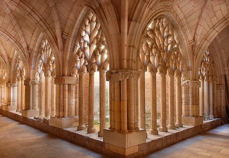 Claustro, foto sacada de la página de Facebook de la iglesia de Santa María del Campo