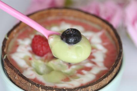 Smoothie vegano de aguacate y leche de choco casero