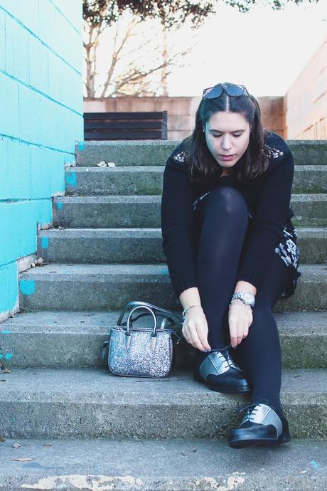 These shoes are made for walking - Claqué BCN