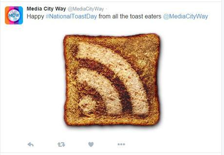 #NationalToastDay, las mejores acciones en Twitter toast mediacityway