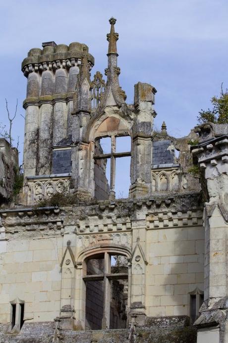 Château de la Mothe-Chandeniers, abandonado