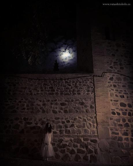 La dama de los ojos sin brillo