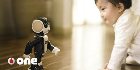 RoboHoN un smartphone camuflado en un robot