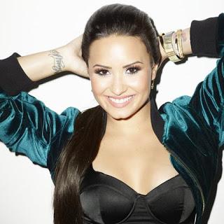 Demi Lovato muestra su lado más íntimo en el videoclip de 'Stone Cold'
