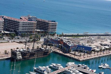 Looks para un fin de semana en el puerto de Alicante