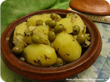 TAGINE DE POULET AUX POMMES DE TERRE ET AUX OLIVES / CHICKEN TAGINE WITH POTATOES AND OLIVES / TAJINE DE POLLO CON PATATAS Y ACEITUNAS / طاجين الدجاج بالبطاطا و الزيتون