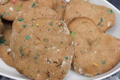 Galletas emanems y nesquik