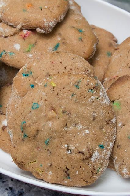 Galletas emanems y nesquik