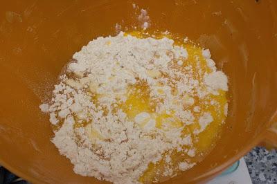 Galletas emanems y nesquik