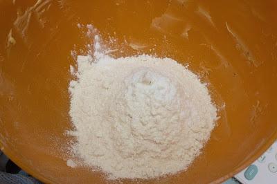 Galletas emanems y nesquik