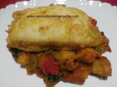 Bacalao rebozado con pisto