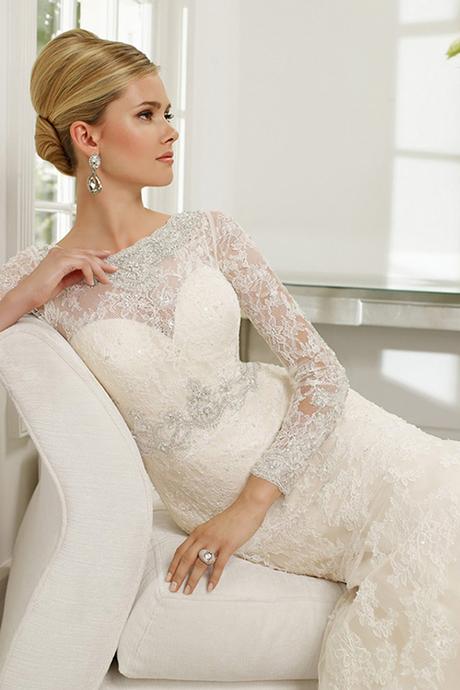 Que tipo de escote escoger para un vestido de novia según tu silueta. 