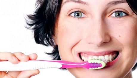 Descubre: como combatir el mal aliento – 7 tips