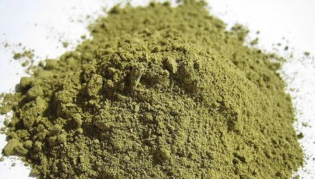 10 eficaces remedios caseros para las canas