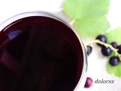 Bebida caliente de grosellas negras Bebida caliente de grosellas negras