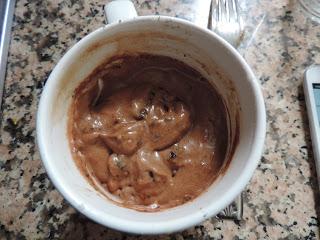 BIZCOCHO EN TAZA DE GALLETAS OREO (MUG CAKE DE OREO)