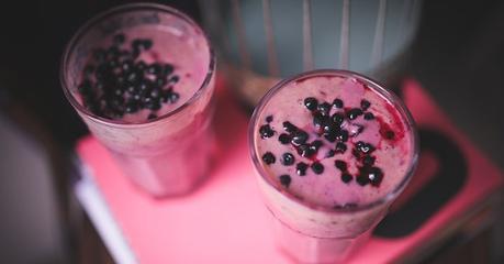 Yogur desnatado: propiedades y valor nutricional en comparación con la leche Yogurt alla frutta