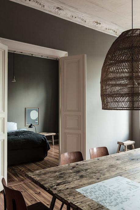 Elegante en grises y madera