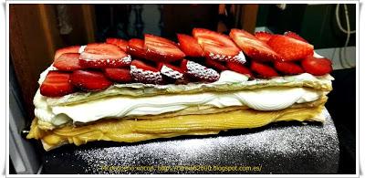 Tarta de hojaldre y fresas