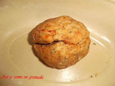 Galletas de tomates secos y albahaca