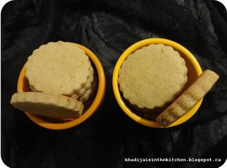 BISCUITS À L’ORANGE / ORANGE COOKIES / GALLETAS DE NARANJA / بسكوي بالبرتقال BISCUITS À L’ORANGE / ORANGE COOKIES / GALLETAS DE NARANJA / بسكوي بالبرتقال