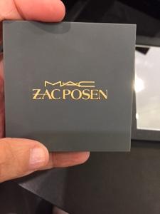 Gris total con Zac Posen