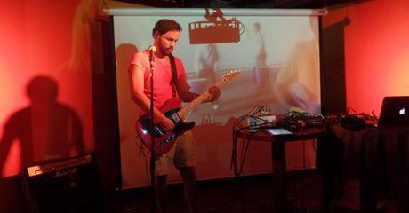 POR LAS RUTAS DEL ROCK Y EL SYNTHPOP POR LAS RUTAS DEL ROCK Y EL SYNTHPOP