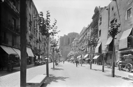 EL BORN, A LA BARCELONA D' ABANS, D' AVUI I DE SEMPRE...28-02-2016...!!!