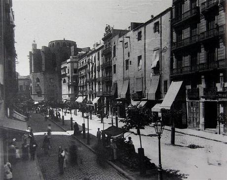 EL BORN, A LA BARCELONA D' ABANS, D' AVUI I DE SEMPRE...28-02-2016...!!!