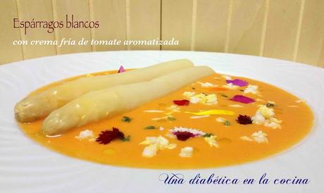 Espárragos blancos con crema fría de tomate aromatizada