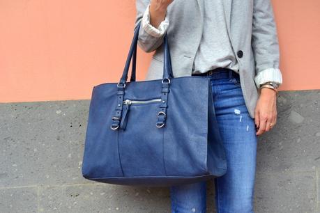 outfit-shopping-bag