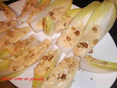 Juego de blogueros 2.0: Endivias con salsa de 4 quesos y nueces Juego de blogueros 2.0: Endivias con salsa de 4 quesos y nueces