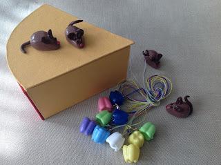 Colgante cajita para dientes - Complementos para las puertas Mágicas