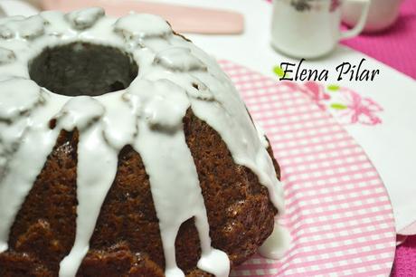 Bundt cake de manzana y nueces pecanas