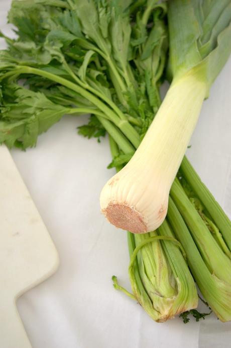 Caldo de pollo casero, como el de casa, ninguno