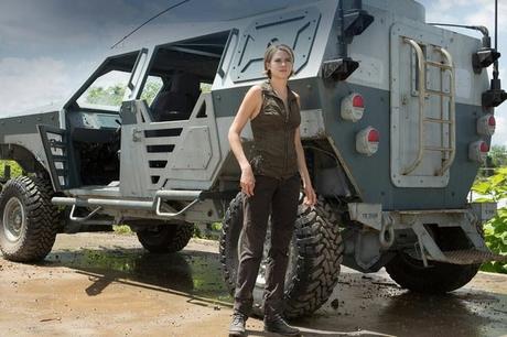 Nuevos stills de Leal con Tris y Matthew + Dos nuevos TV Spots