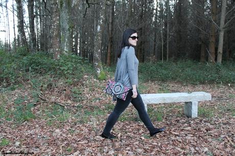 New t-shirt & etnic clutch