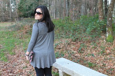 New t-shirt & etnic clutch