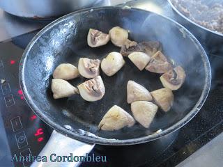 HUEVOS A LA POELE A LA CONDAL CON SALSA HOLANDESA. SIN GLUTEN