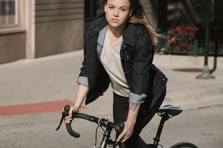 Levi's Commuter, Levi Strauss, Levi´s, lifestyle, Suits and Shirts, ciclismo, bikers, woman, spring 2016