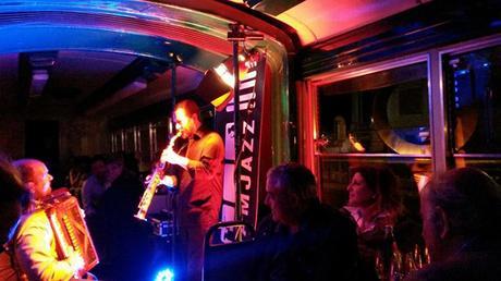 buenos días Roma - Tramjazz, cenar en un tranvía Cenar en un tranvía con Tramjazz en Roma
