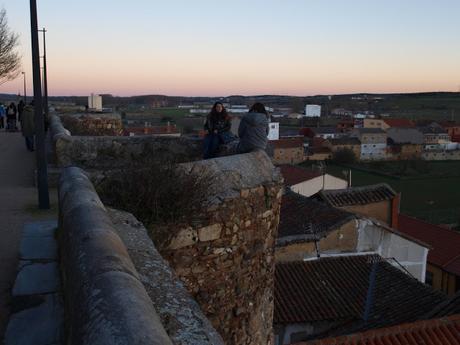 Ruta desde Toledo a Astorga, Castrillo de los Polvazares y vuelta por el castillo de Coca en Segovia.